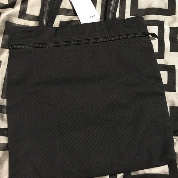 Handbag - Picture 4 of 5